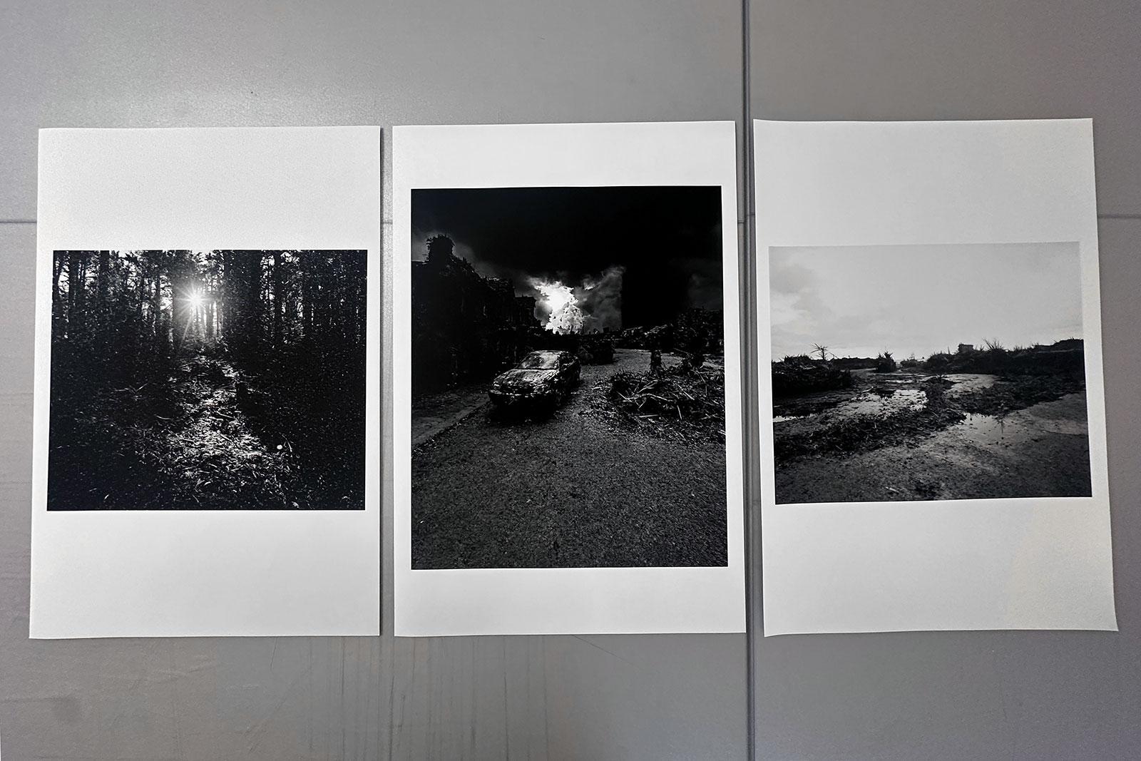 Fotografie und KI: über Grenzenlosigkeit, Bilder-Auswahl, meine neue Werkgruppe: „How it starts — and how it ends“ und einen Schlafsack.