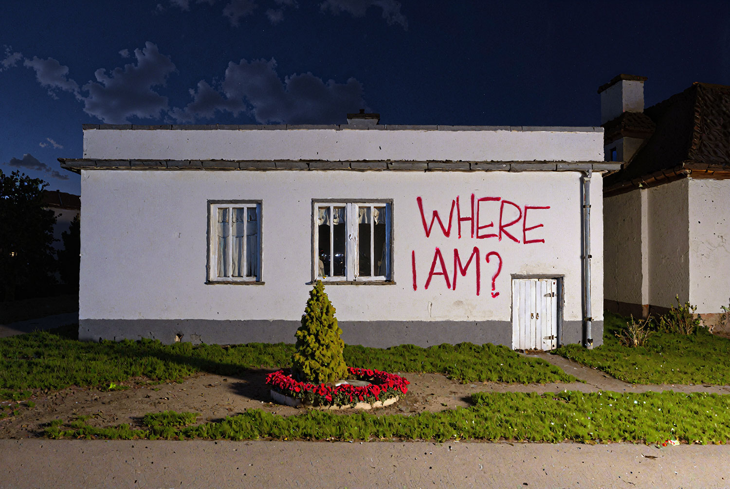 Ein erster Blick in meine neue künstlerische Arbeit: Another World – Another Time (Arbeitstitel). Erstellt mit KI und Fotografie.