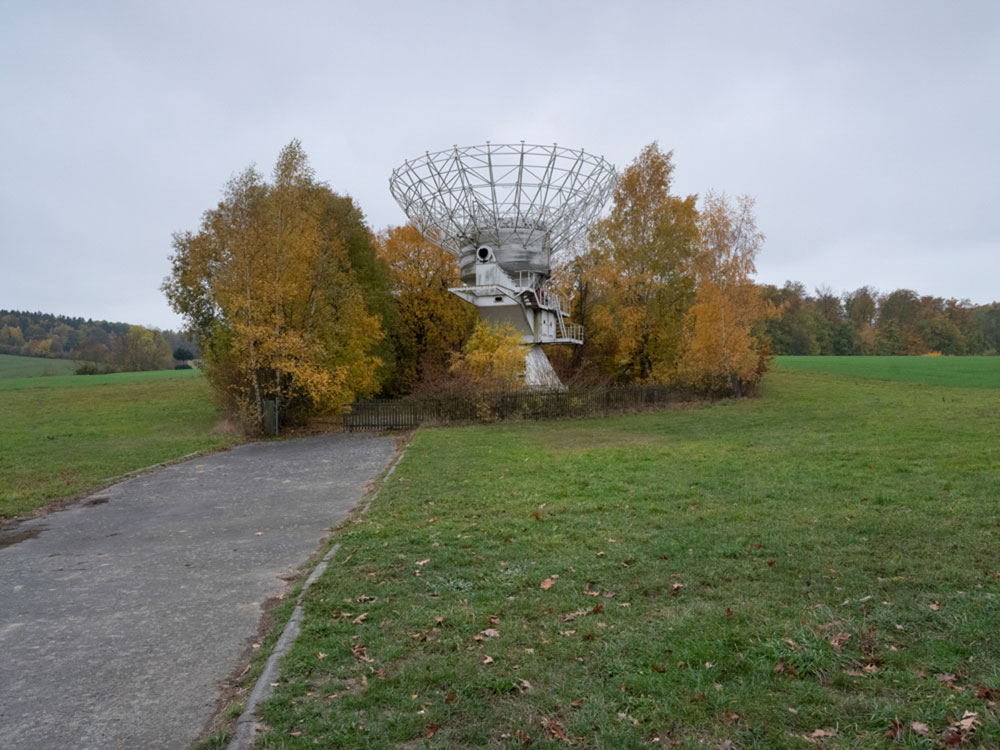 Motive aus der Arbeit „Roots Retropia Rage Repeat“ von Florian Albrecht-Schoeck