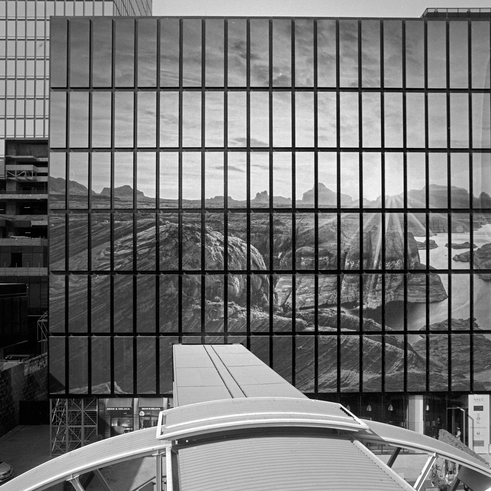 Bild aus der Fotografie Arbeit „Two One Zero (Heimat/Homeland IX)“ von Florian Albrecht-Schoeck.