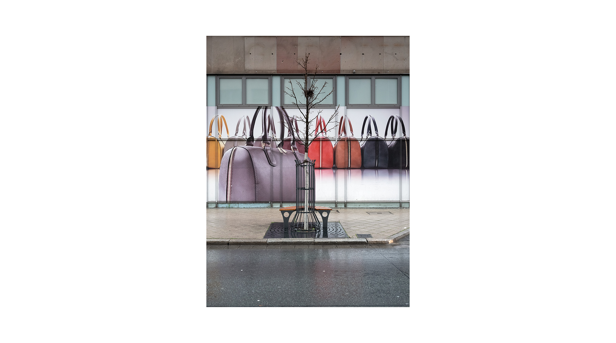 Motiv aus der fotografischen Arbeit „Hi Slave“ von Florian Albrecht-Schoeck.