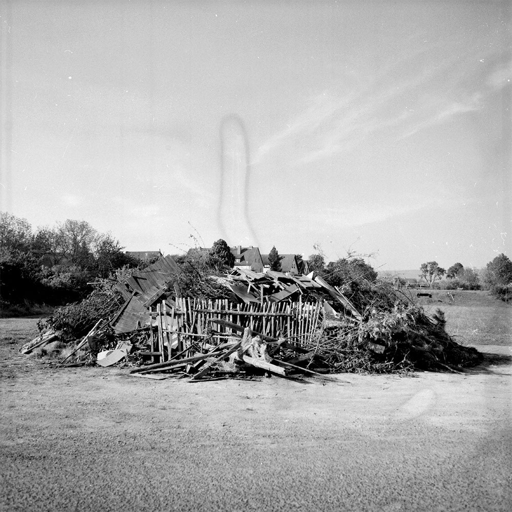 Bild der Werkgruppe „Heimat (2008)“ von Florian Albrecht-Schoeck / Image the workgroup „Homeland (2008)“ by Florian Albrecht-Schoeck