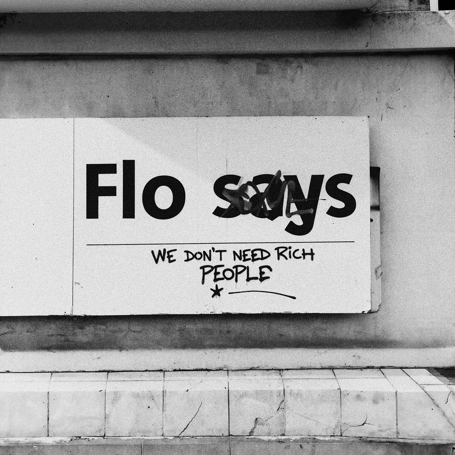 Motiv aus der künstlerischen Arbeit,  How it starts — and how it ends (Part III / Flo Says) von Florian Albrecht-Schoeck. Erstellt mit Fotografie und KI/Machine Learning. Alles mit Open-Source Tools erstellt.