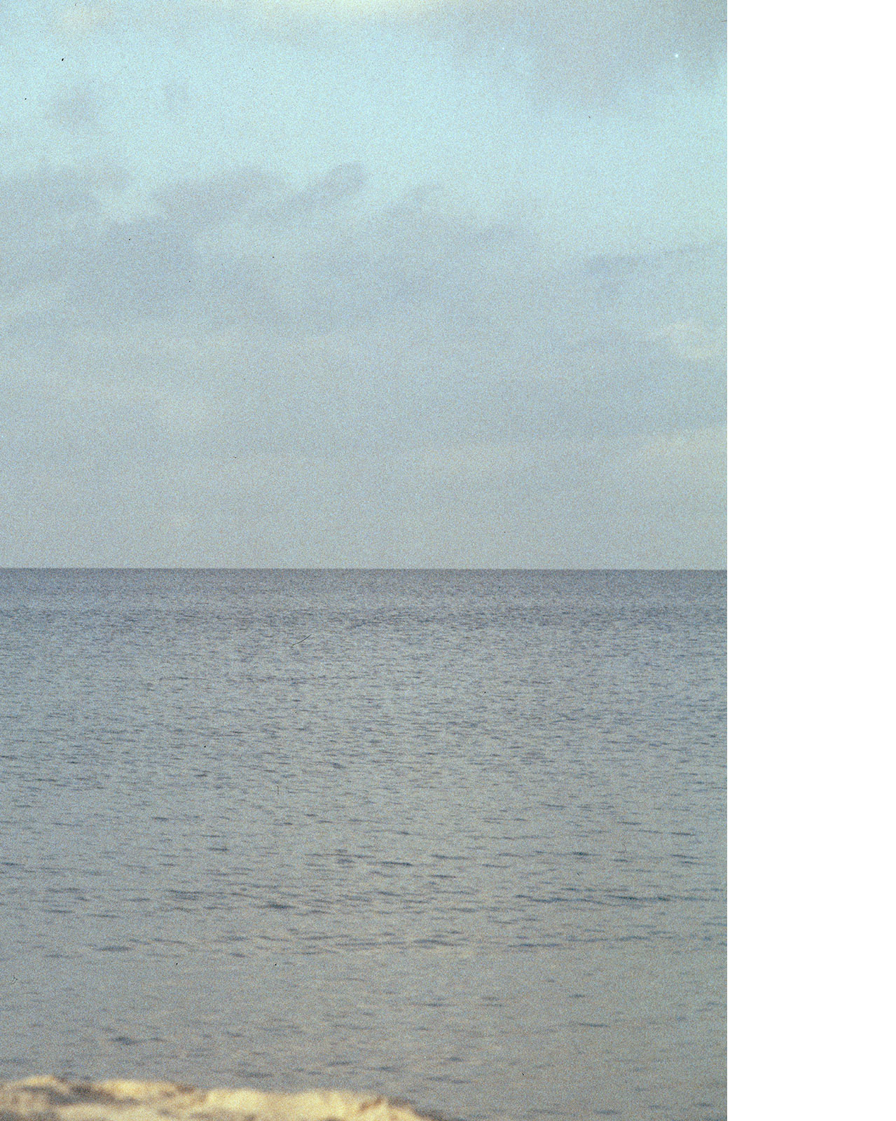 „Harbour“ ist eine fotografische Wandarbeit aus dem Jahr 2008 von Florian Albrecht-Schoeck.