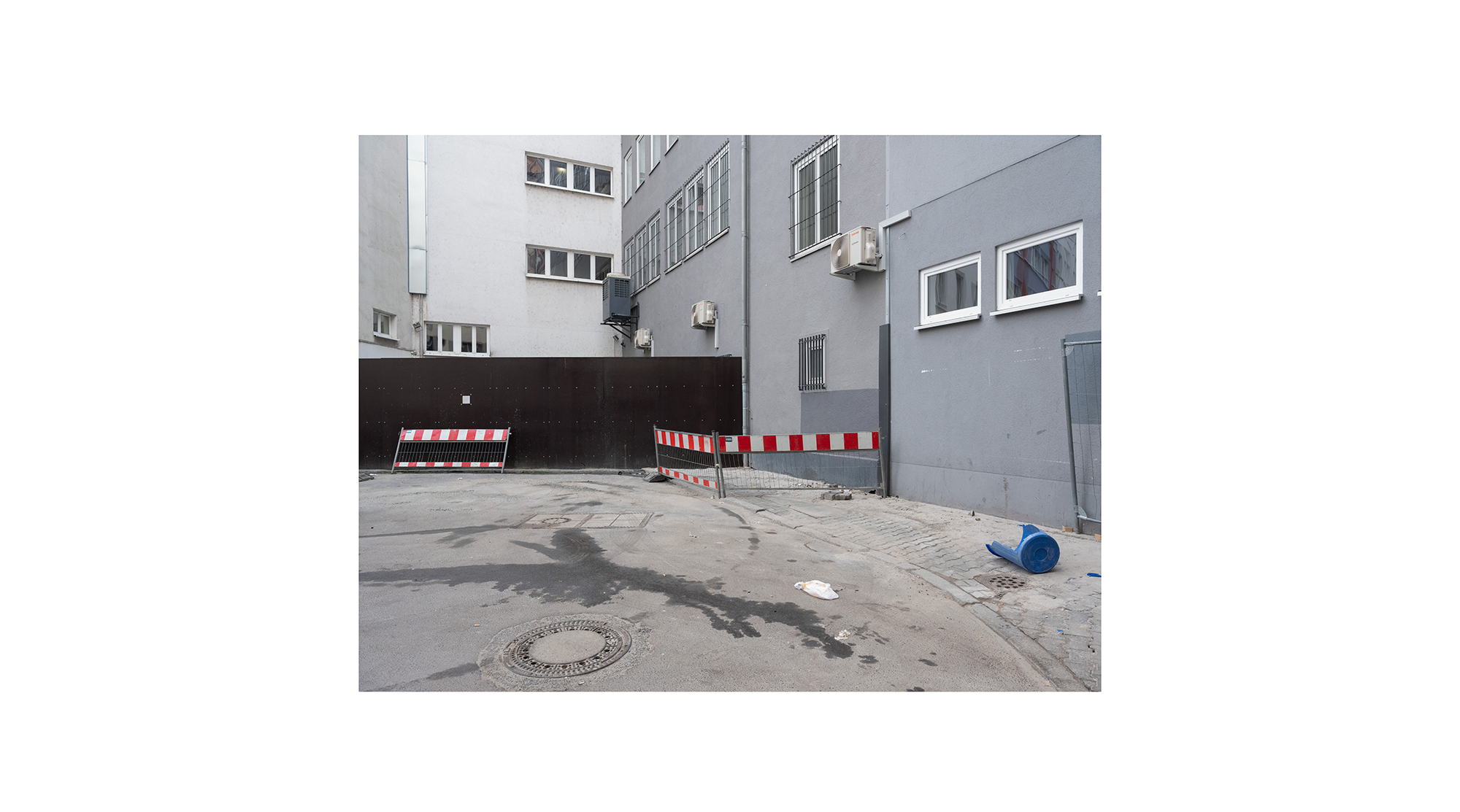 Motiv aus der fotografischen Arbeit „Hi Slave“ von Florian Albrecht-Schoeck.