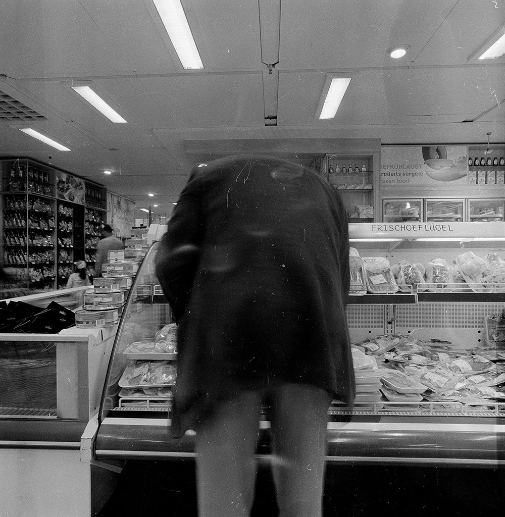 Bild aus der Fotografie Arbeit „ Verzehren und Verzerren (Heimat IV/Homeland IV)“ von Florian Albrecht-Schoeck.