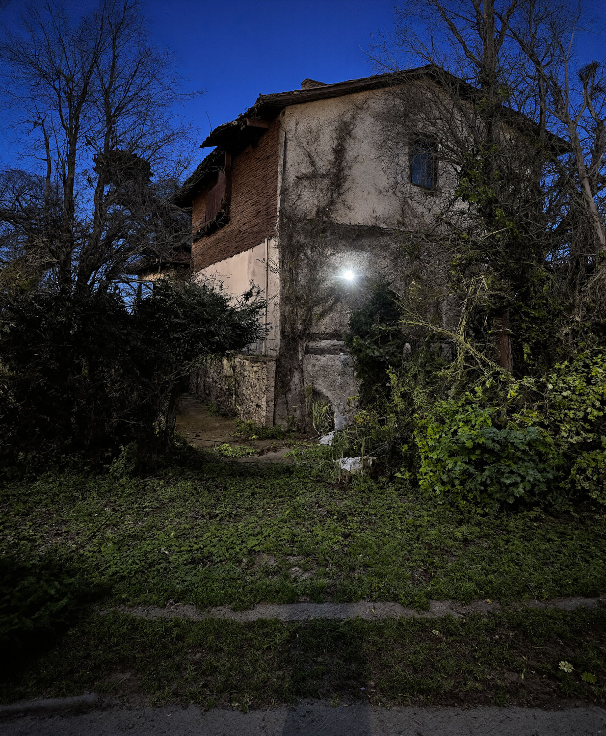 Ein Motiv aus dem zweiten Kapitel meiner neuen Arbeit „„How it starts — and how it ends“.