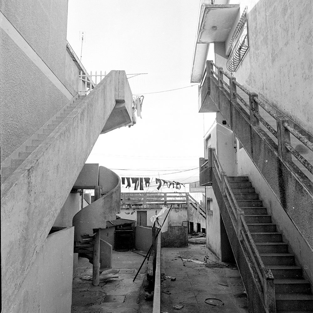 Bild der Werkgruppe „Minha Terra (Heimat III, 2009)“ von Florian Albrecht-Schoeck / Image the workgroup „Minha Terra (Homeland III, 2009)“ by Florian Albrecht-Schoeck