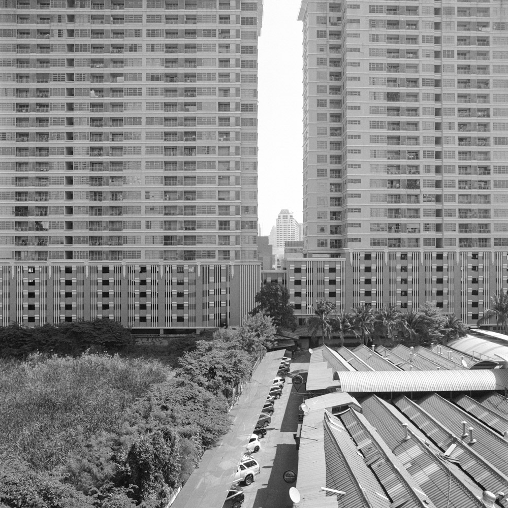 Bild aus der Fotografie Arbeit „Two One Zero (Heimat/Homeland IX)“ von Florian Albrecht-Schoeck.