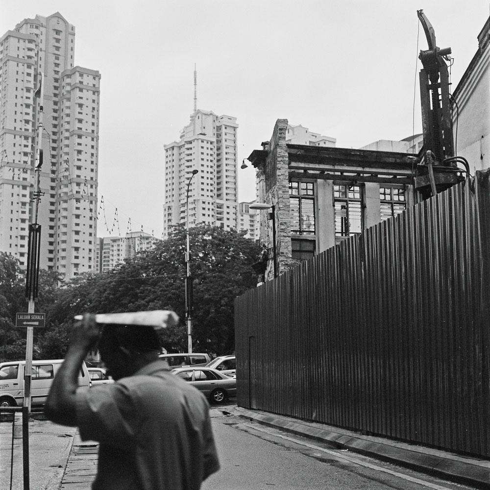 Bild aus der Fotografie Arbeit „Lost (Heimat V / Homeland V)“ von Florian Albrecht-Schoeck.