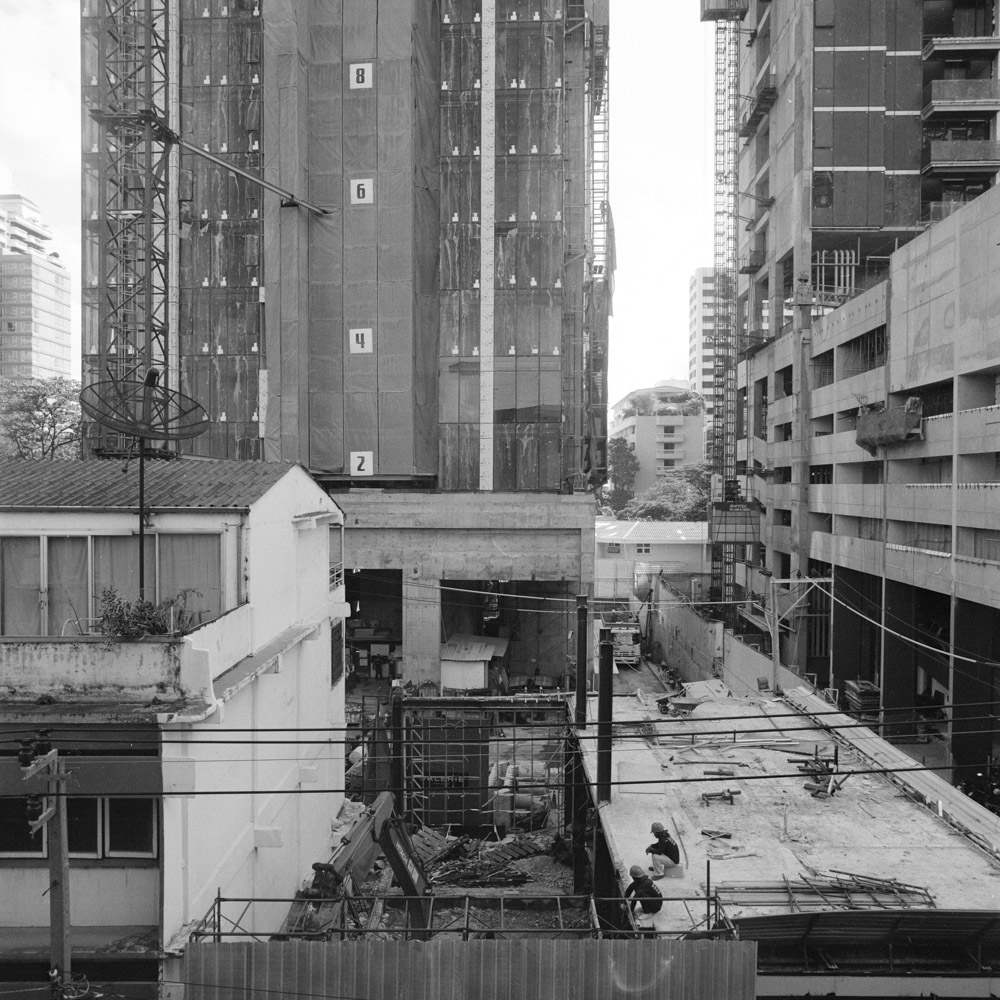 Bild aus der Fotografie Arbeit „Two One Zero (Heimat/Homeland IX)“ von Florian Albrecht-Schoeck.