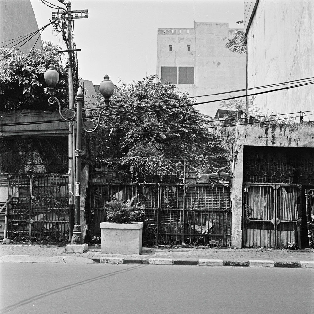 Bild aus der Fotografie Arbeit „Lost (Heimat V / Homeland V)“ von Florian Albrecht-Schoeck.