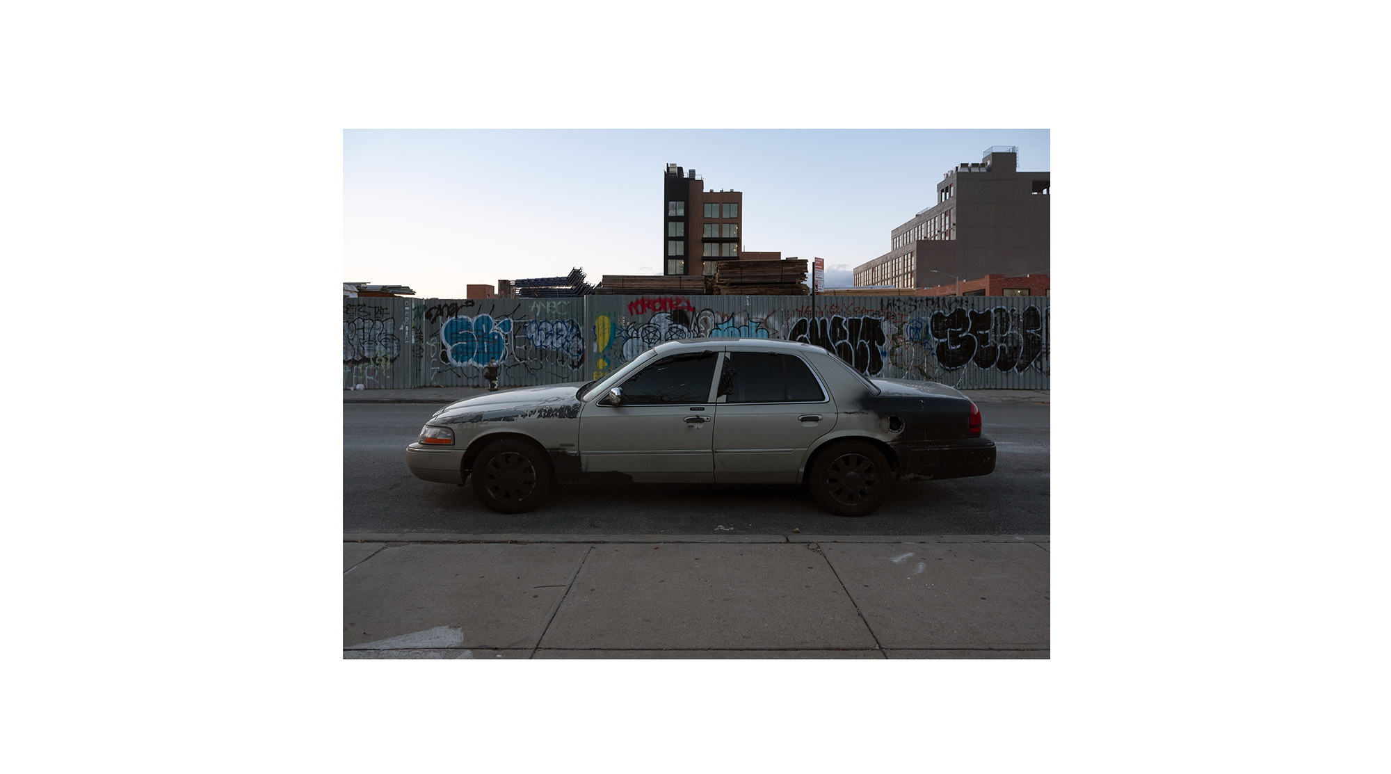 Motiv aus der fotografischen Arbeit „Hi Slave“ von Florian Albrecht-Schoeck.