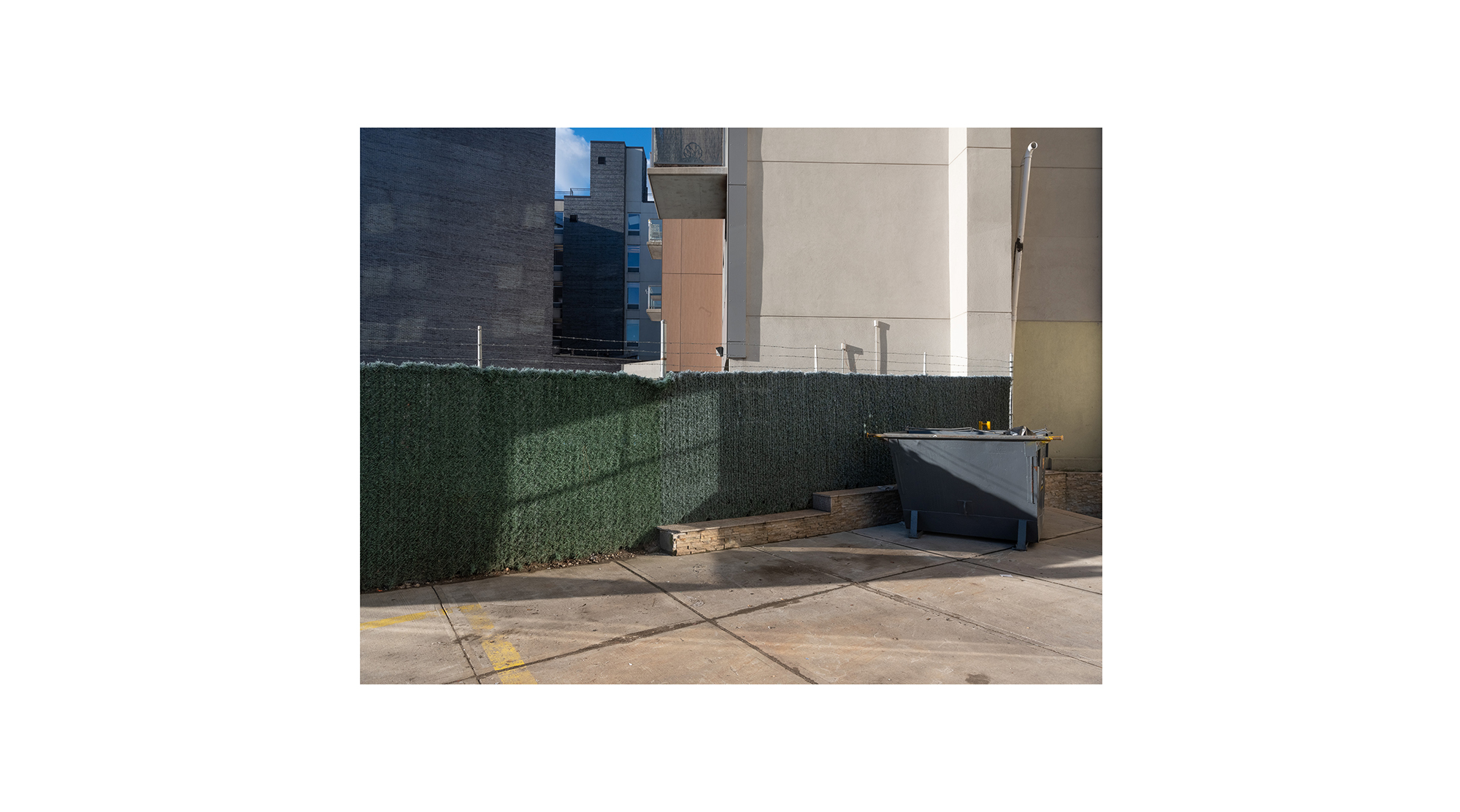 Motiv aus der fotografischen Arbeit „Hi Slave“ von Florian Albrecht-Schoeck.