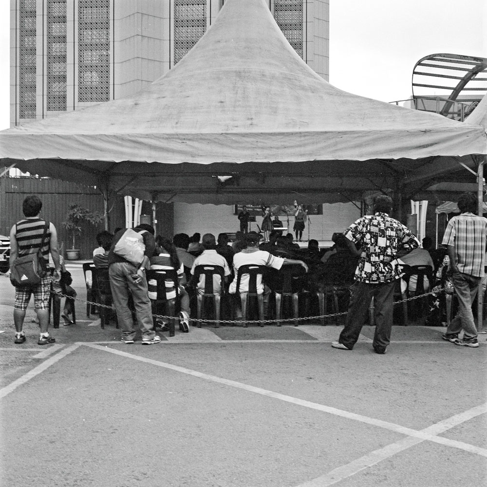 Bild aus der Fotografie Arbeit „Lost (Heimat V / Homeland V)“ von Florian Albrecht-Schoeck.